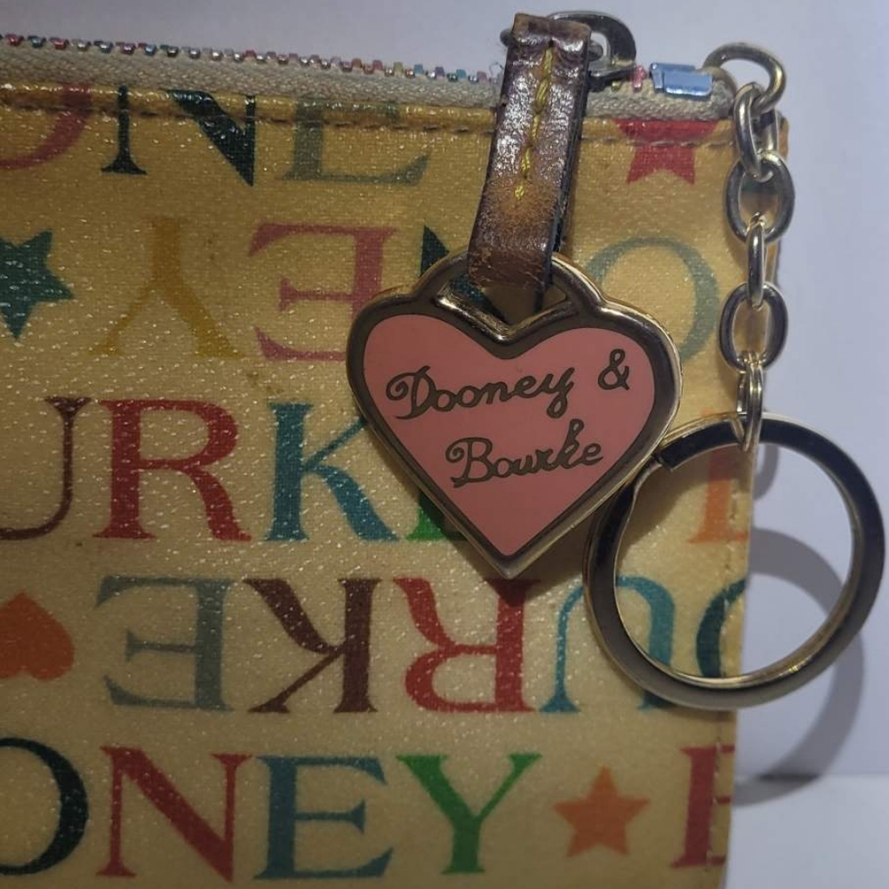 Dooney & Bourke